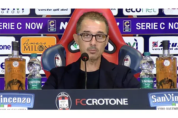 Crotone – Taranto 2-1: La vittoria sofferta degli squali e le parole di Mister Longo (Video)