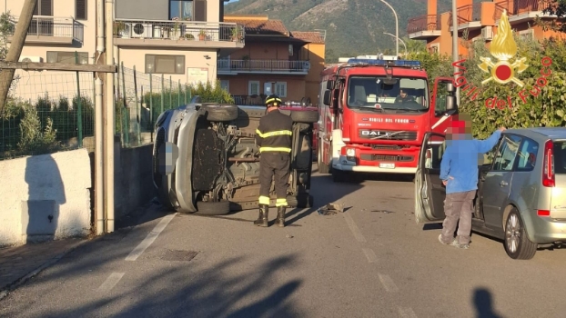 Incidente stradale a Lamezia Terme: due feriti. Intervento dei Vvf