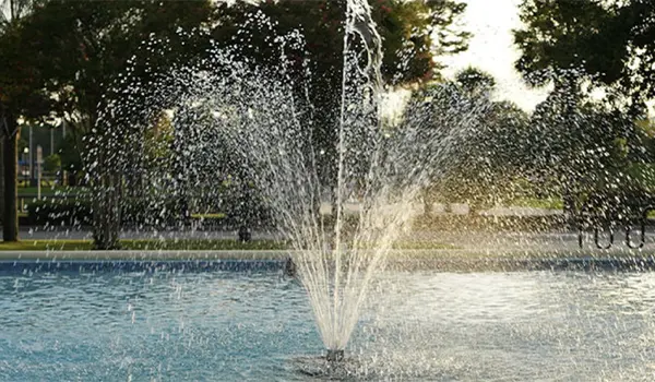 Piscine e riposo attivo: preservare il valore della vasca attraverso un invernaggio rigoroso