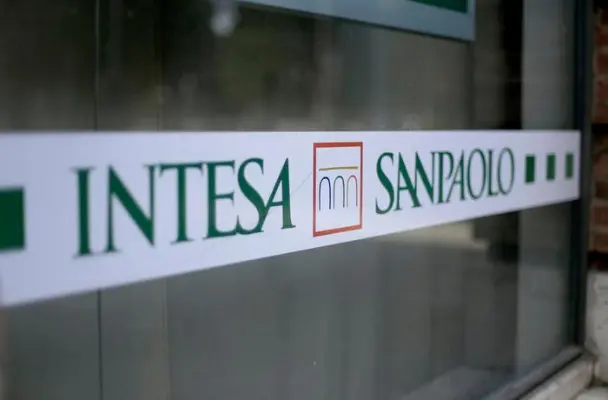 App di Intesa Sanpaolo in tilt: conti online bloccati e stipendi non accreditati