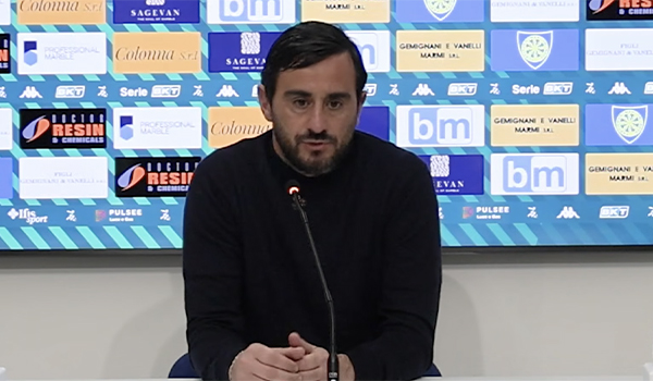 Carrarese – Catanzaro 3-3: mister Aquilani analizza il pareggio. Video