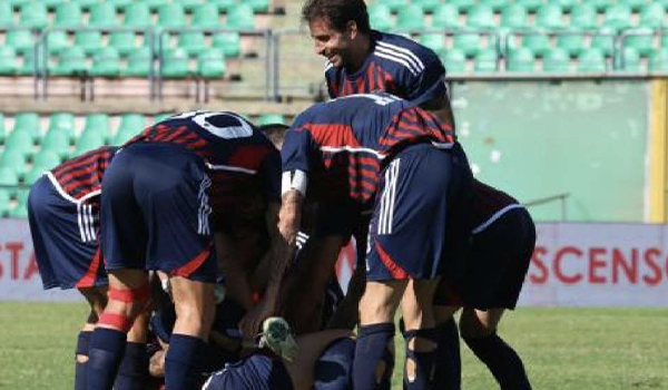 Cosenza-Giugliano 4-1: vittoria travolgente dei Lupi al “Marulla”