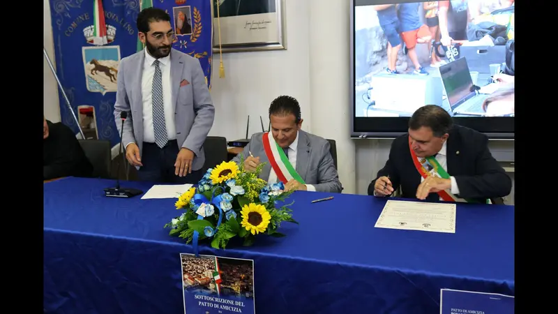 Bovalino: San Francesco unisce Paola e Bovalino. Firmato il “Patto di Amicizia”
