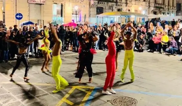 Carnevale a Catanzaro 2026: parata su Corso Mazzini e isola pedonale sabato 21 febbraio