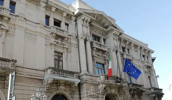  Calcio 9ª Giornata – Catanzaro vs Palermo: ordinanza del Prefetto, stop ai tifosi rosanero residenti a Palermo