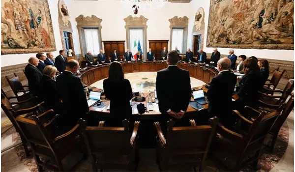 Manovra 2025: taglio dell’Irpef, incentivi alle famiglie e sostegni alle imprese