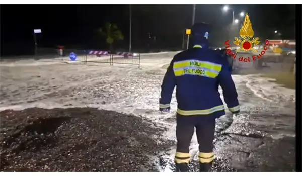 Maltempo in Calabria: oltre 160 interventi dei Vvf nella notte. (Video)