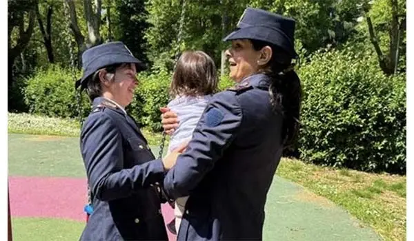 Novara, bimba di 14 mesi positiva alla cocaina: viveva in stato di abbandono e degrado