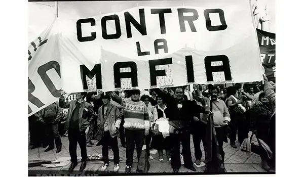 Quando i libri diventano argine. Kemonia, l’editoria dei territori e la lunga guerra culturale alla mafia