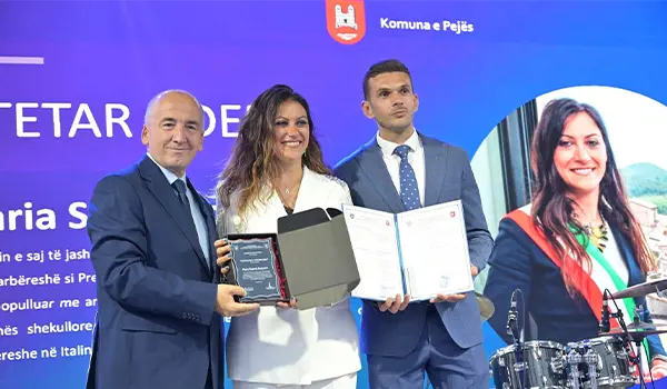La Presidente della Provincia di Cosenza riceve la cittadinanza onoraria di Peja, in Kosovo (Video)