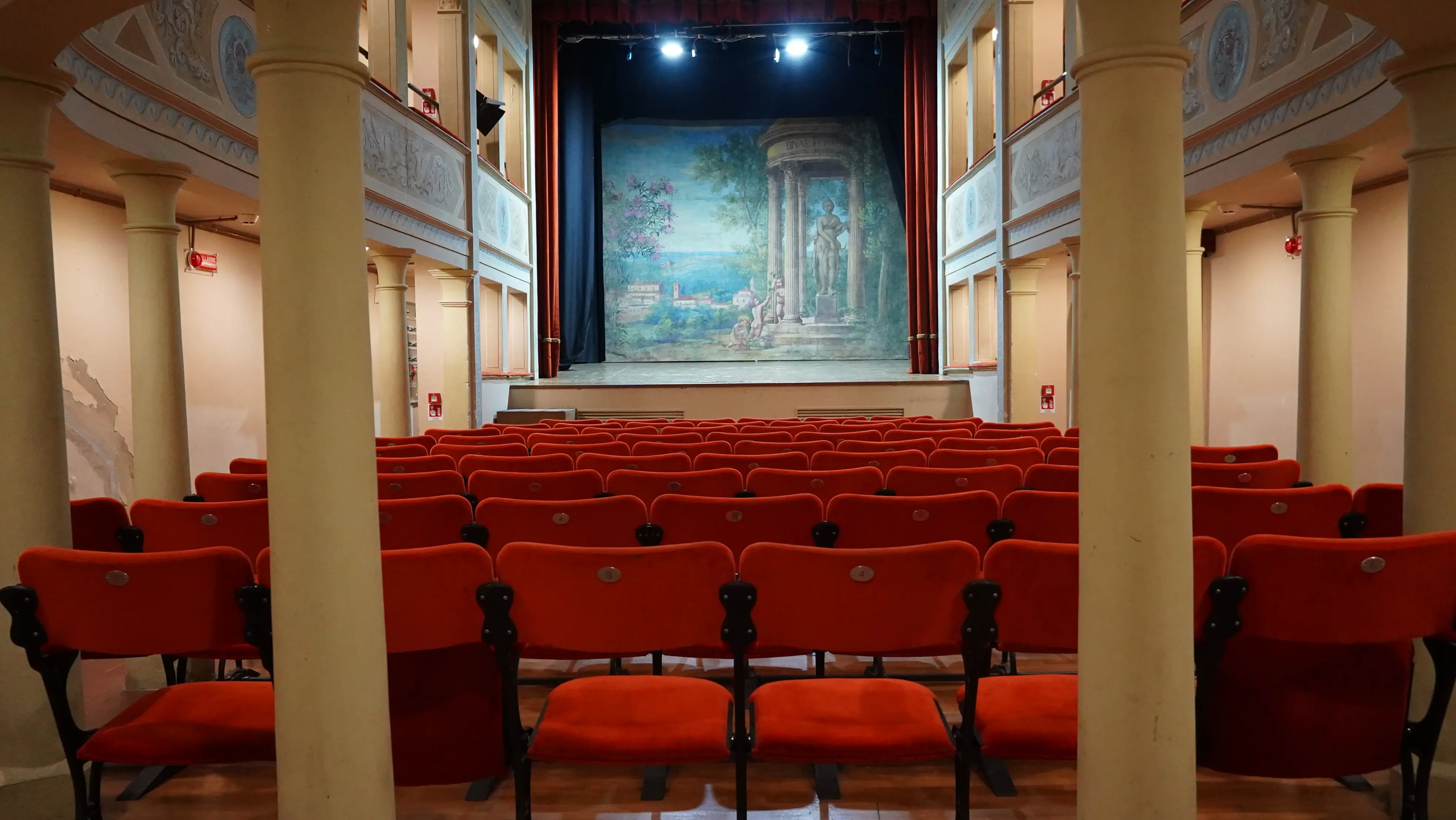 San Giovanni in Marignano: al Teatro Massari si alza una luce nuova