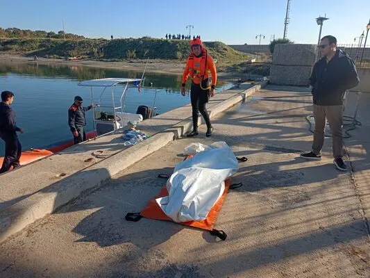 Tragedia al Porto di Catanzaro: Ritrovato il corpo di un uomo senza vita, indagini in corso