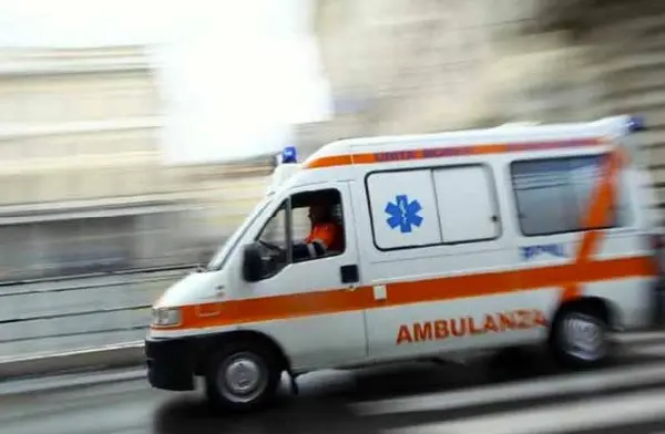 Incidente stradale a marina di Catanzaro: due feriti e momenti di paura