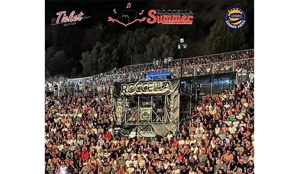 Tutto pronto al Teatro al Castello per il Roccella Summer Festival 2026 che parte mercoledì 22 luglio con il concerto dei Modà