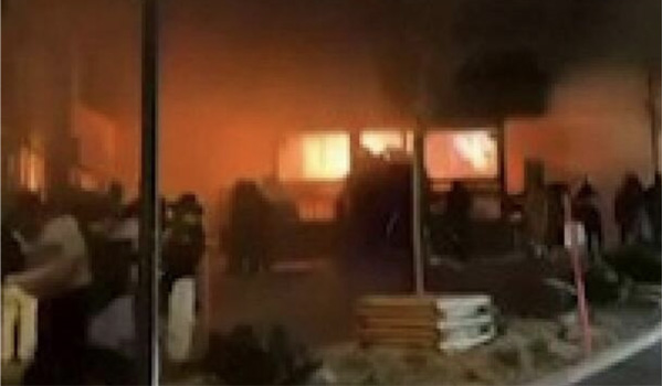 Esplosione durante i festeggiamenti di Capodanno in una località sciistica svizzera: almeno 10 vittime