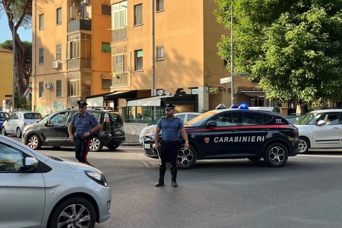 Rapina in farmacia a Roma Acilia: tre arresti e refurtiva recuperata