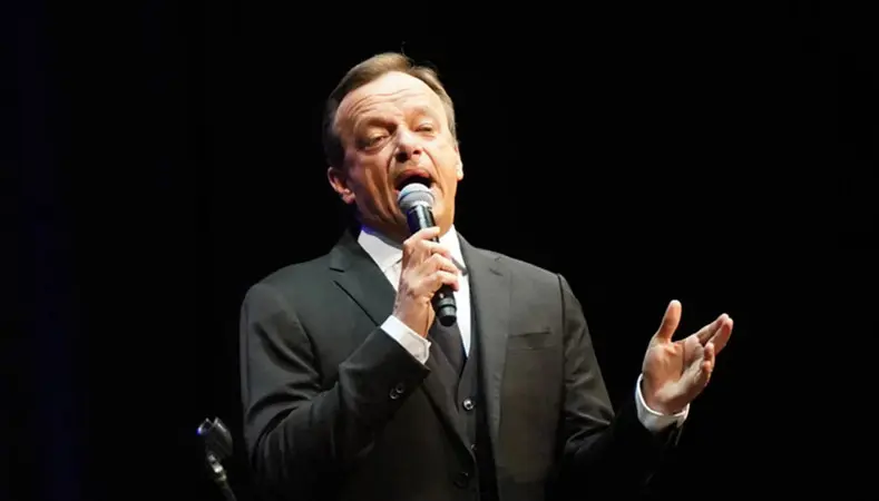 AMA Calabria, Gianluca Guidi omaggia il mito di Frank Sinatra