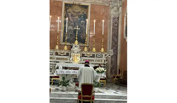 L'Arcivescovo Maniago guida il Rosario per la Pace, accogliendo l'appello del Papa e della CEI