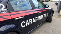 Reggio Emilia, aggressione al distributore Ego: investe tre persone e ferisce una quarta con un coltello