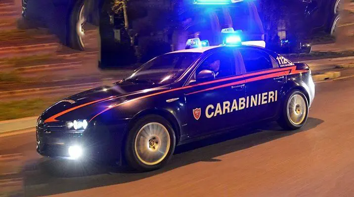 Anziana in crisi respiratoria salvata a Catanzaro: i Carabinieri consegnano il farmaco in soli 7 minuti