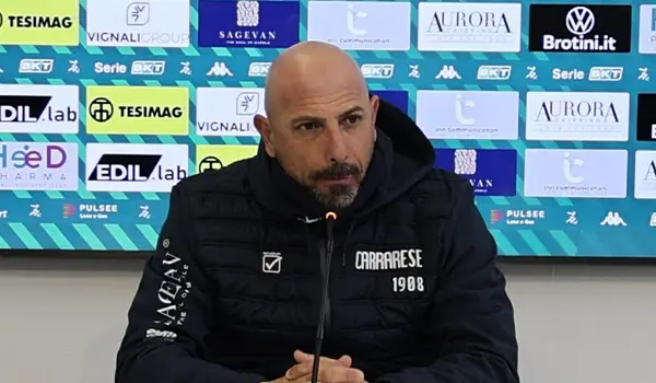 Verso Carrarese – Catanzaro: Mister Calabro avverte, “Servirà una gara perfetta”