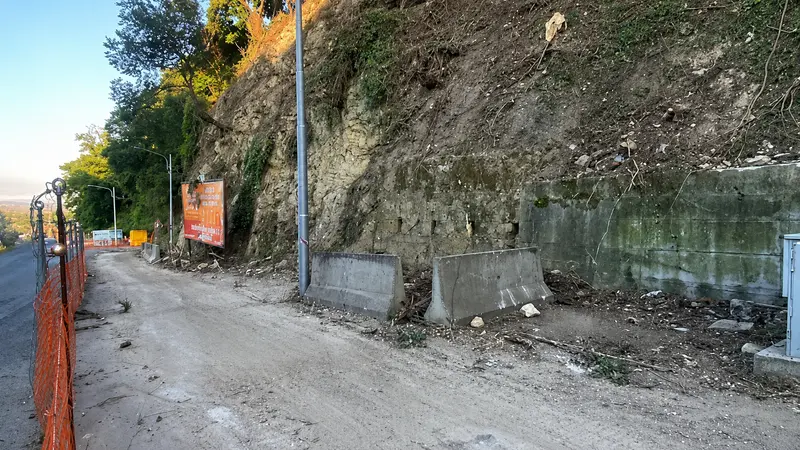 Viale dei Normanni, intervenire prima dell’inizio della scuola