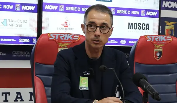Casertana – Crotone 2-0, mister Longo: “Orgoglioso dei miei ragazzi, questa squadra ha un'identità chiara” (Video)