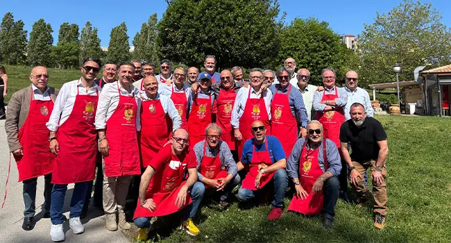 Tradizione, giovani e gastronomia: l’Antica Congrega Tre Colli rinnova il suo impegno per Catanzaro