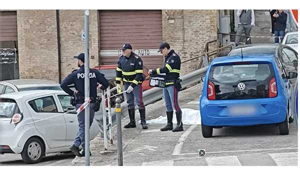 Lanciano, tragedia durante il corteo del 25 aprile: auto investe i manifestanti, un morto e tre feriti