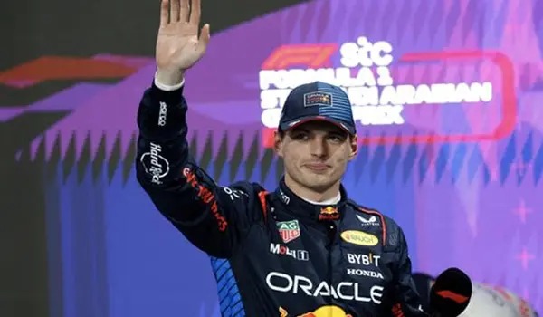 Formula 1, GP Arabia Saudita: Verstappen in pole, Ferrari in seconda fila con Leclerc, Hamilton settimo