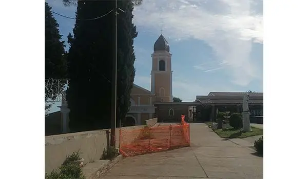 Spezzano: quel muro cadente nel Santuario