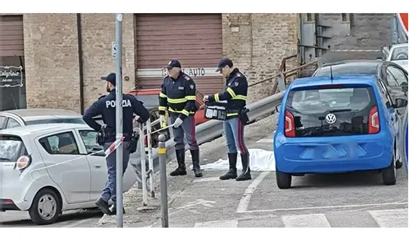 Lanciano, tragedia durante il corteo del 25 aprile: auto investe i manifestanti, un morto e tre feriti