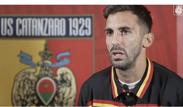 Catanzaro calcio: D'Alessandro si presenta con entusiasmo e voglia di fare la differenza (Video)