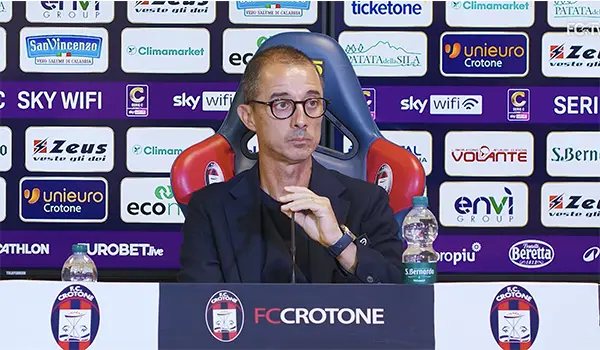 Crotone-Casertana 0-1 | Mister Longo: «Orgoglioso dei miei ragazzi, hanno dimostrato di essere uomini veri» Video