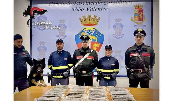 Vibo Valentia: Arrestato 41enne con 22 chili di cocaina sull’A2