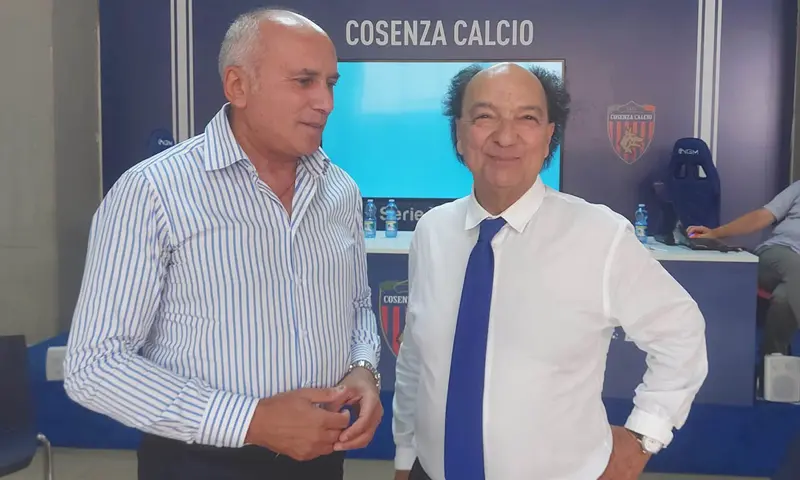 Cosenza Calcio, il sindaco Caruso e Guarascio: la società è ufficialmente in vendita, tutti i dettagli