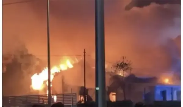 Incendio alla Tonnara di Palmi: distrutto il Sunset Beach Club durante la festa dell’8 marzo