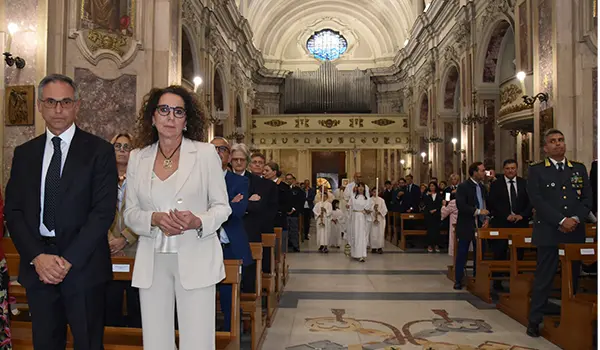 Catanzaro, la Polizia di Stato celebra San Michele Arcangelo: cerimonia solenne e riconoscimenti agli agenti