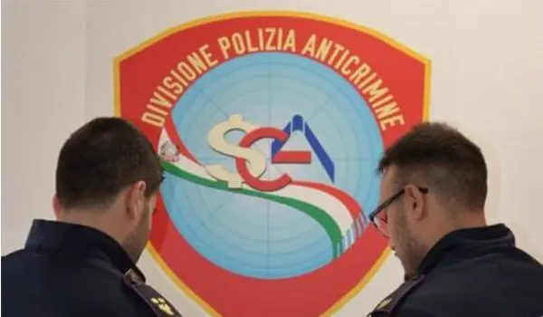 Catanzaro, il Questore emette cinque avvisi orali aggravati per soggetti pericolosi