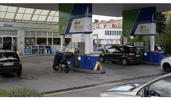 Slovenia carburanti autostrada prezzi liberalizzati: cosa cambia per automobilisti e trasporti