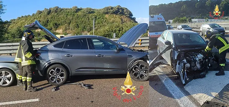 Tamponamento a catena sulla SS280: quattro auto coinvolte, un ferito