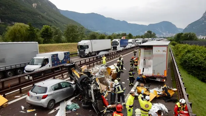 Tragedia dell’A22, Madre condannata a due anni per la morte della figlia e della nipote