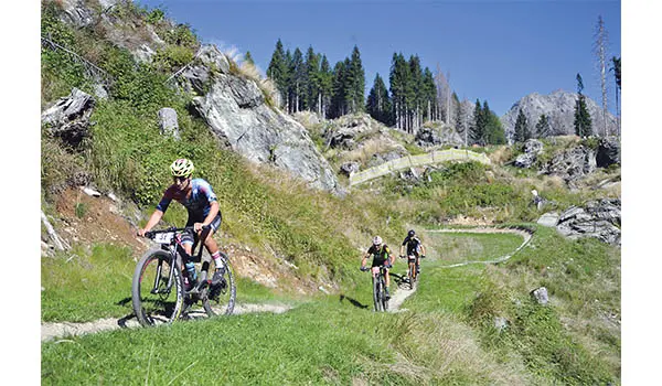 MTB: Mondiale Marathon a Primiero. Spettacolo iridato tra saliscendi