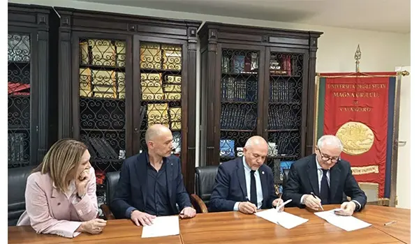 Umg GO, nasce la navetta gratuita per gli studenti dell’Università Magna Graecia di Catanzaro