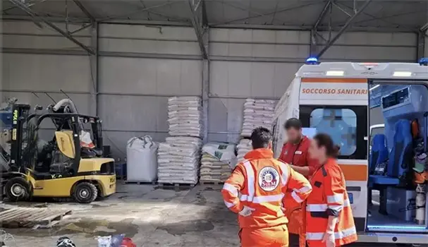 Incidente sul lavoro a Lamezia Terme: morto operaio in una fabbrica nella zona industriale