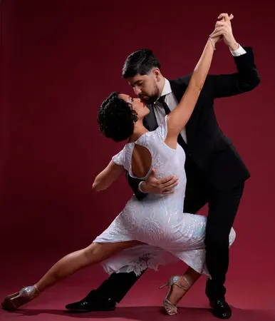 AMA Calabria, “Buenos Aires Tango Emotion” chiude la stagione a ritmo di danza