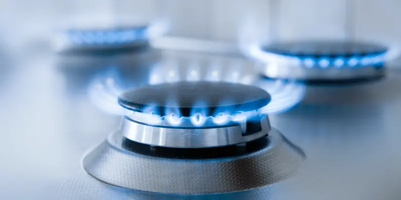 Prezzo del gas +25% per la crisi in Medio Oriente e la chiusura dello Stretto di Hormuz