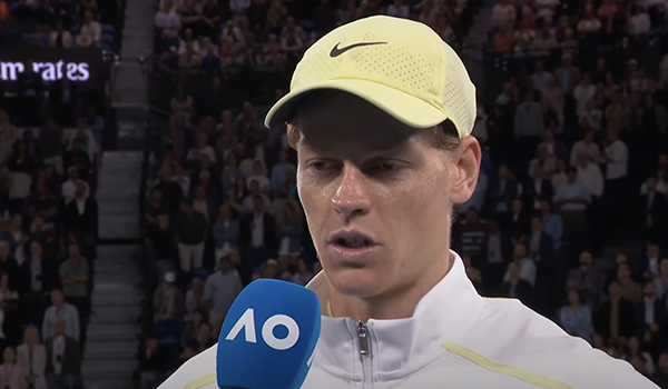 Jannik Sinner: La Determinazione di un Campione al Secondo Turno degli Australian Open 2025 (Video)