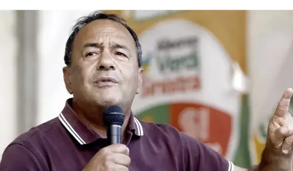 Lucano decaduto da sindaco di Riace: “Non mi arrendo, continuerò la mia battaglia”