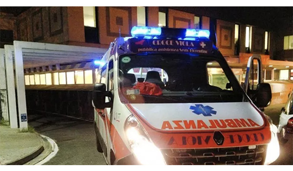 Tragico incidente nella notte a Firenze: muore un 21enne in moto, grave un 19enne